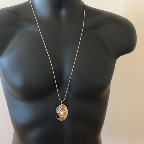 Various Necklaces - Picture 9 of 14